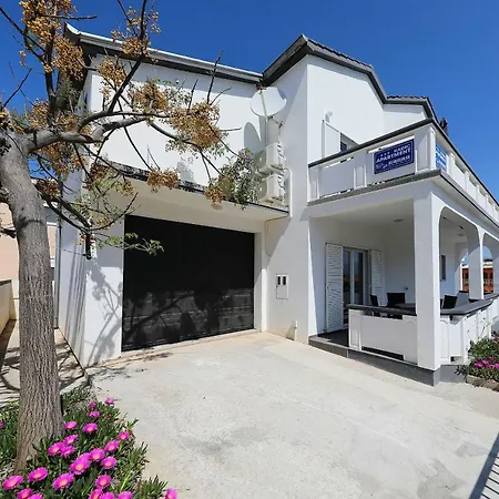 Gordana Apartment *