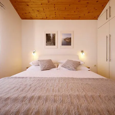 Apartment Gordana Vir